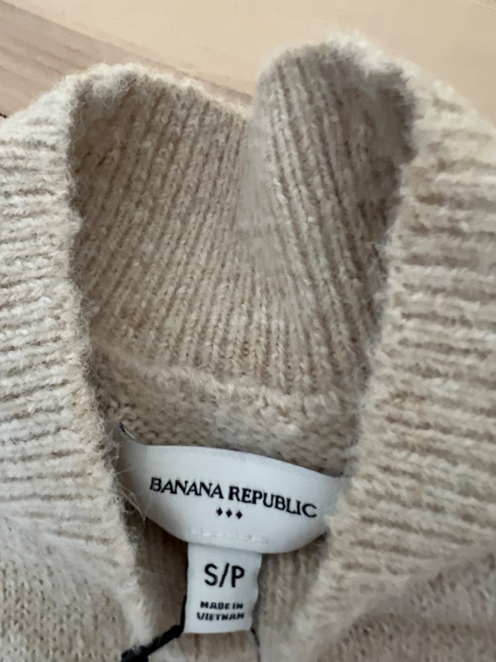 Banana Republic Beige Crewneck Wool Blend Sweater - Picture 2 of 2
